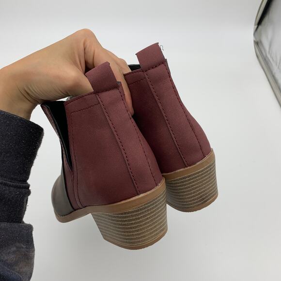 V Cut Ankle Boots Women Size 8.5 Chunky Block Stacked Low Heel Bootie - Picture 6 of 8